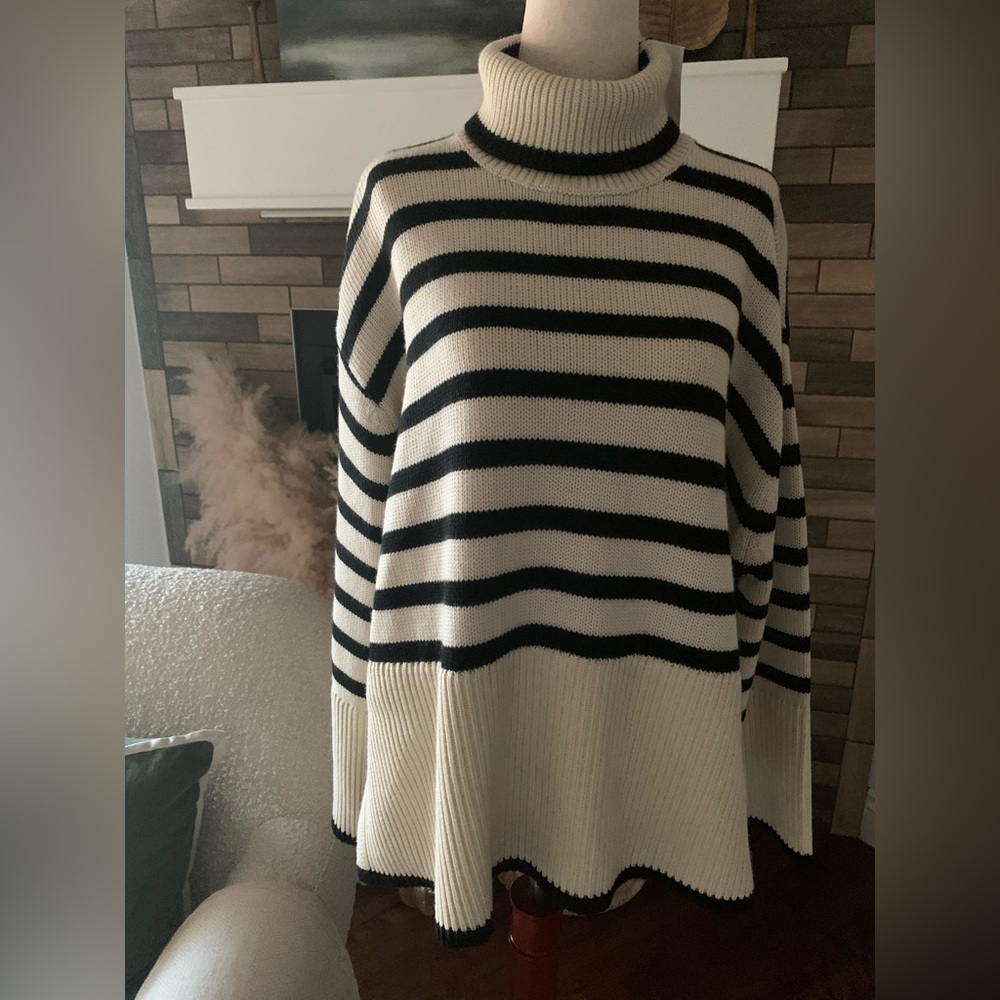 NWT Toteme Striped Wool Cotton Turtleneck light sand small